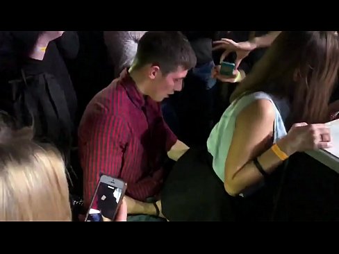 ❤️ Իսկական սեքս ռուսական գիշերային ակումբում. 18-ամյա ռուս աղջիկն անուսի և հեշտոցի մեջ ծծվել է գիշերային ակումբում Պոռնո ֆբ մեզ մոտ hy.mysexgamer.ru ❌